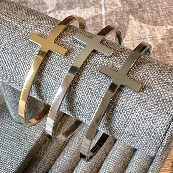 Hematite Over Stainless Cross Cuff Inspirational Quote Bracelet Philippians 4:13 - Picture 5 of 5